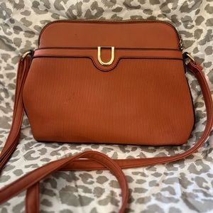 Crossbody purse